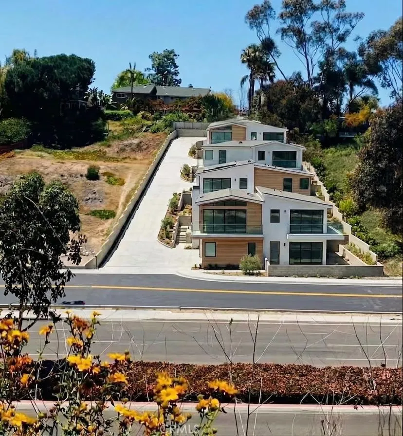 3813 El Camino Real Carlsbad, CA 92008