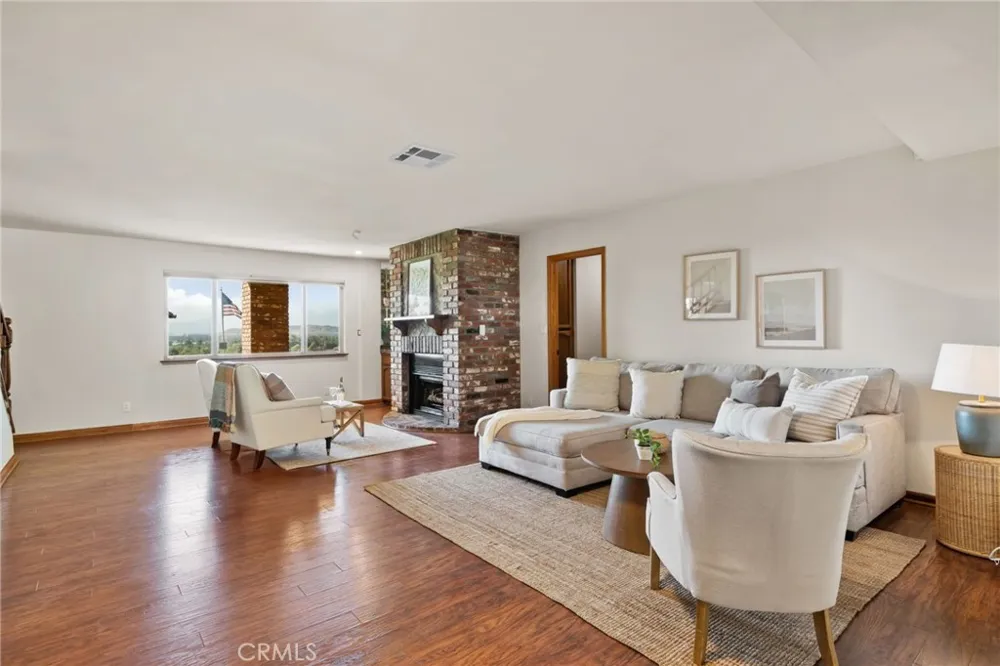 5334 Agate Street Jurupa Valley, CA 92509