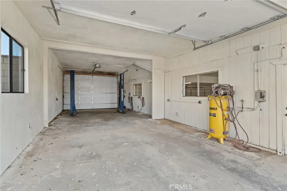 5334 Agate Street Jurupa Valley, CA 92509