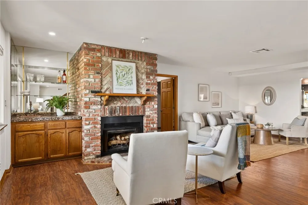 5334 Agate Street Jurupa Valley, CA 92509