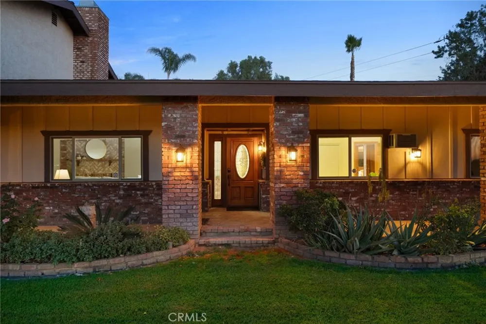 5334 Agate Street Jurupa Valley, CA 92509