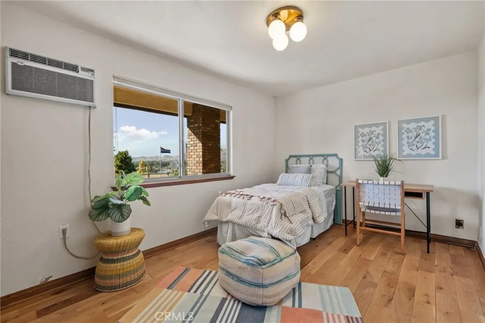 5334 Agate Street Jurupa Valley, CA 92509