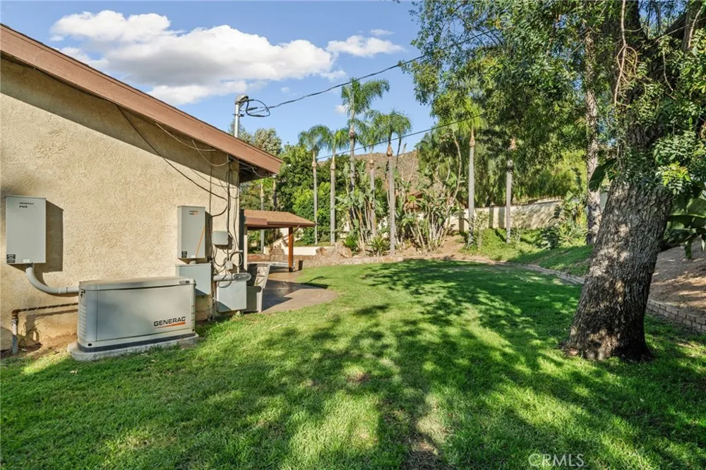 5334 Agate Street Jurupa Valley, CA 92509
