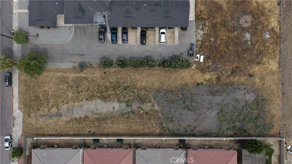 126 E 6th San Jacinto, CA 92583