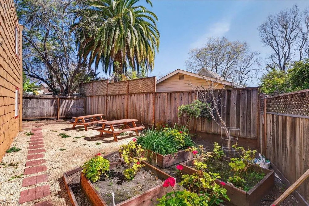 817 California Street Santa Cruz, CA 95060