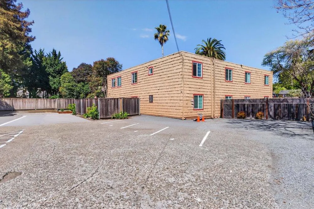 817 California Street Santa Cruz, CA 95060