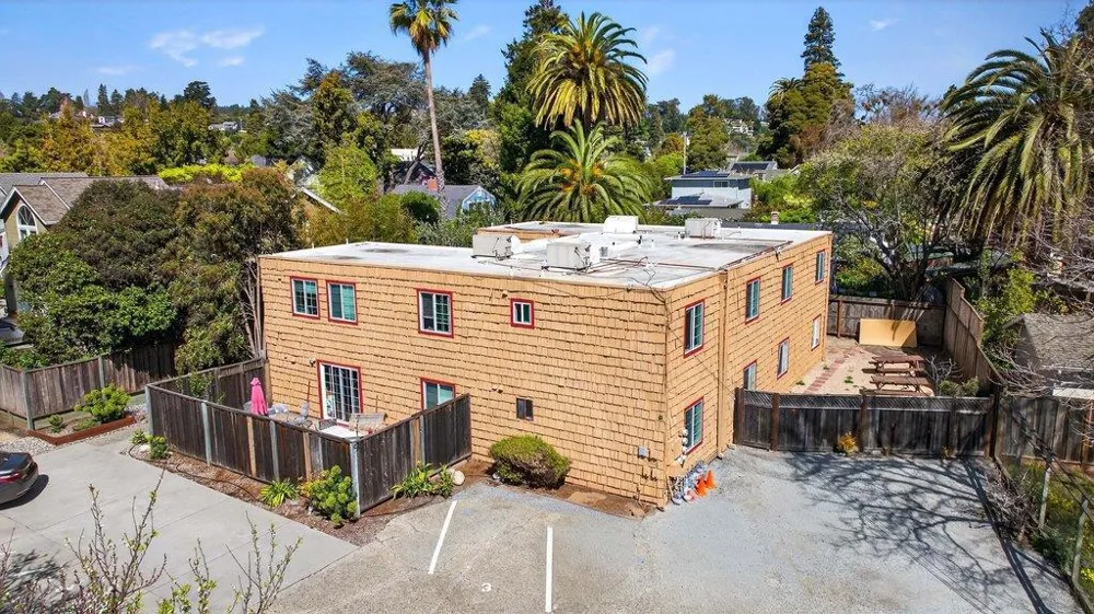 817 California Street Santa Cruz, CA 95060