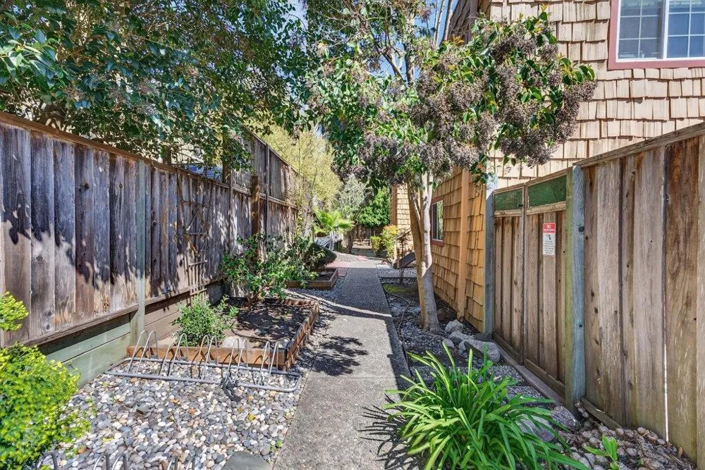 817 California Street Santa Cruz, CA 95060