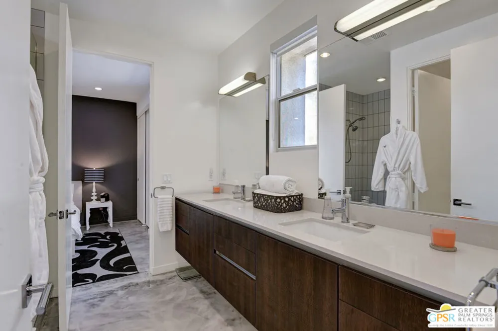 949 Bernardi Lane Palm Springs, CA 92262