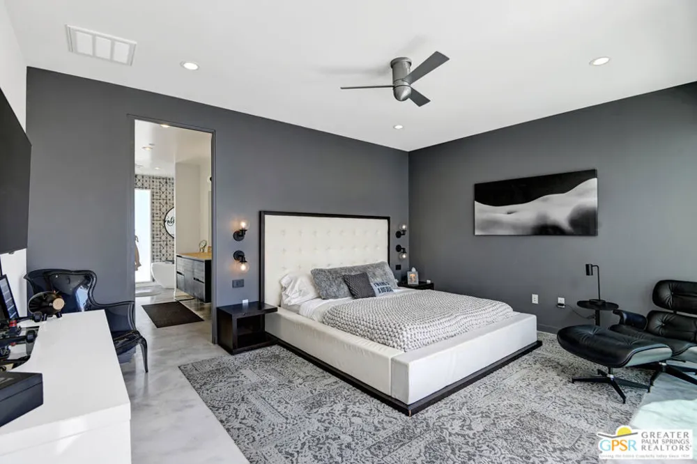 949 Bernardi Lane Palm Springs, CA 92262