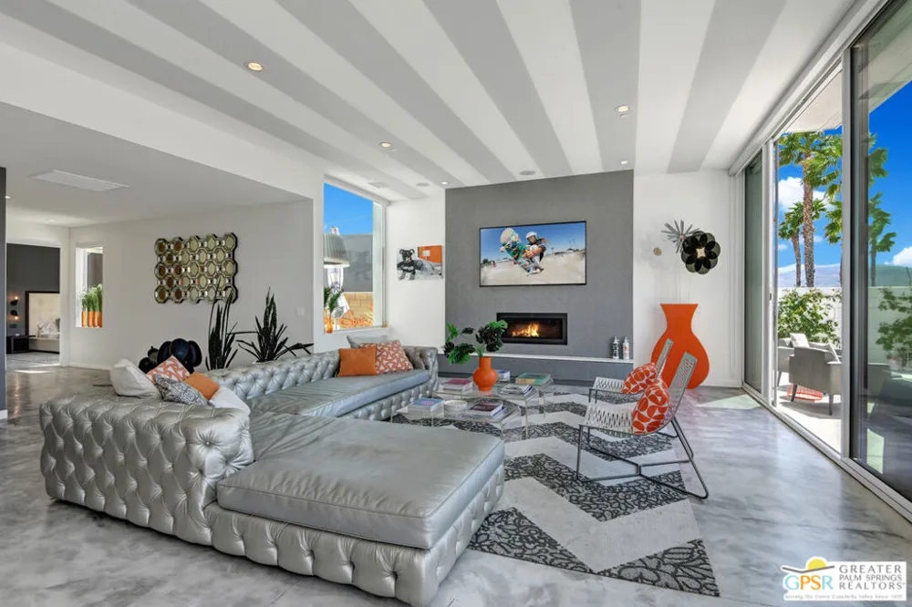 949 Bernardi Lane Palm Springs, CA 92262
