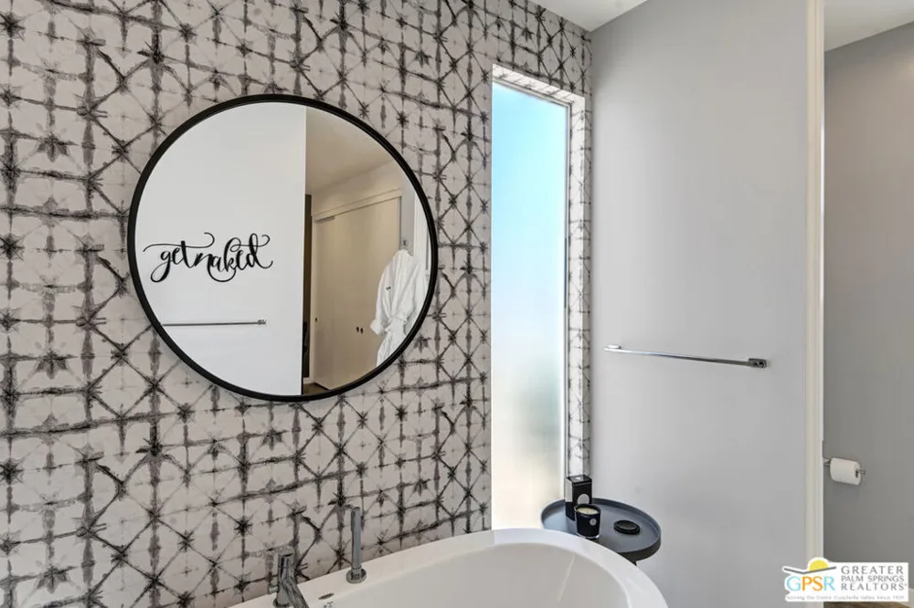 949 Bernardi Lane Palm Springs, CA 92262