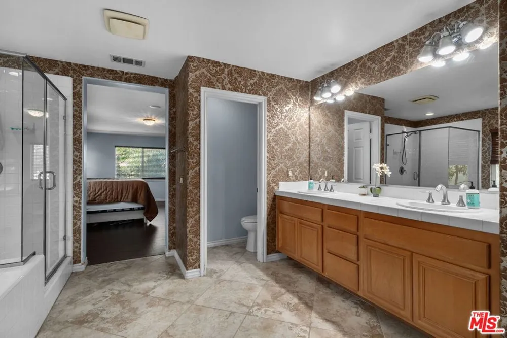 18080 Tanzanite Road San Bernardino, CA 92407