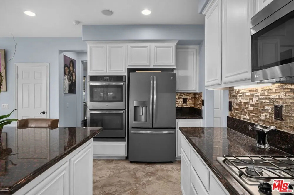 18080 Tanzanite Road San Bernardino, CA 92407