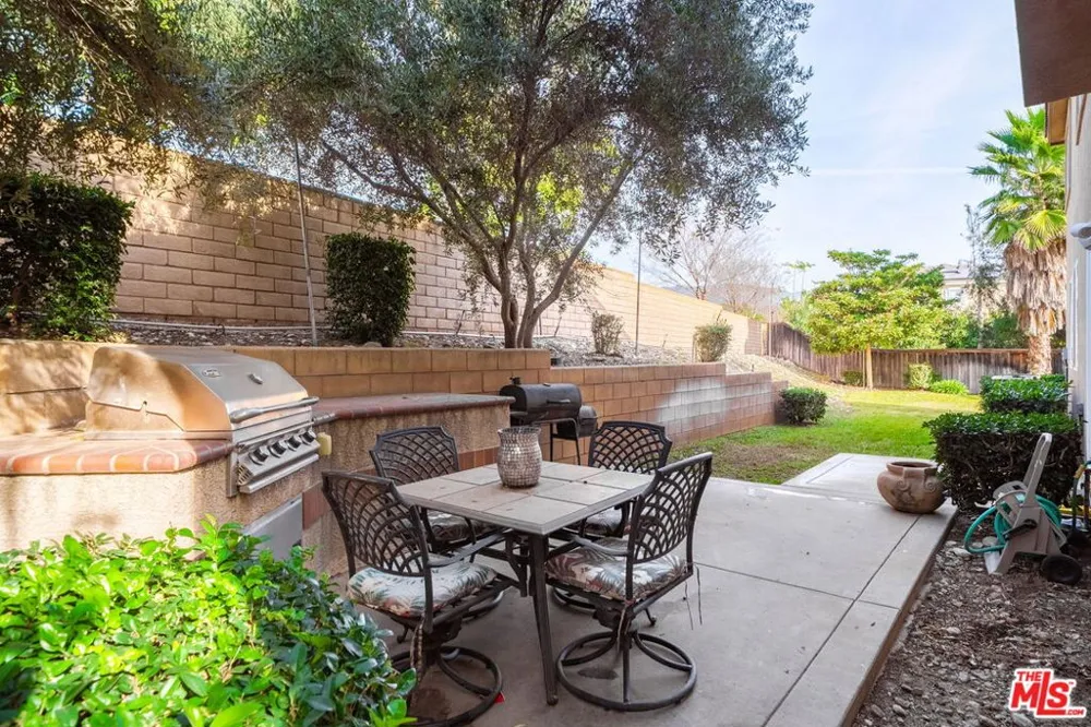 18080 Tanzanite Road San Bernardino, CA 92407