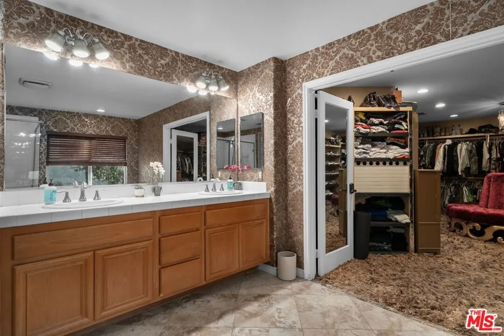 18080 Tanzanite Road San Bernardino, CA 92407