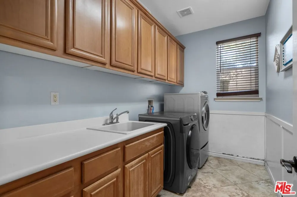 18080 Tanzanite Road San Bernardino, CA 92407