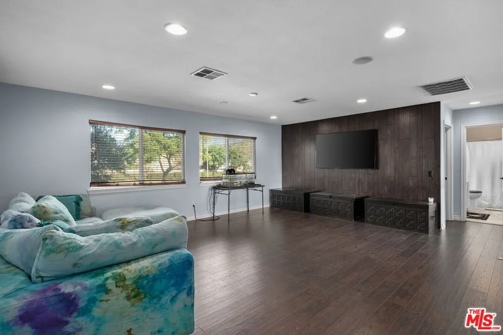 18080 Tanzanite Road San Bernardino, CA 92407