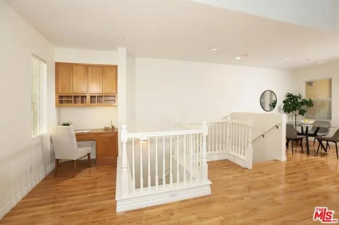 211 Danbrook Irvine, CA 92603