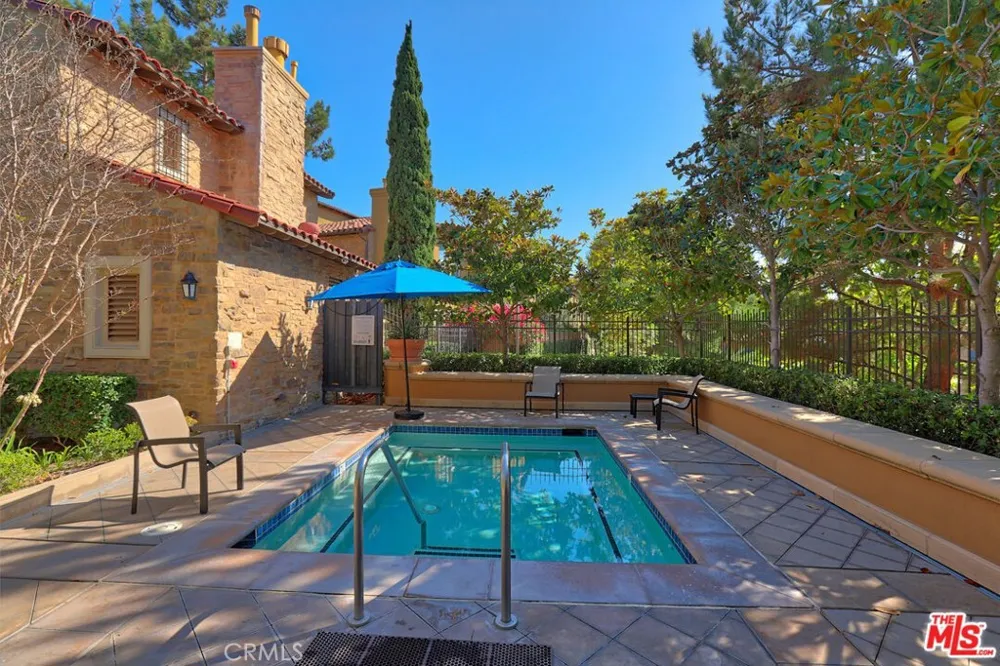 211 Danbrook Irvine, CA 92603