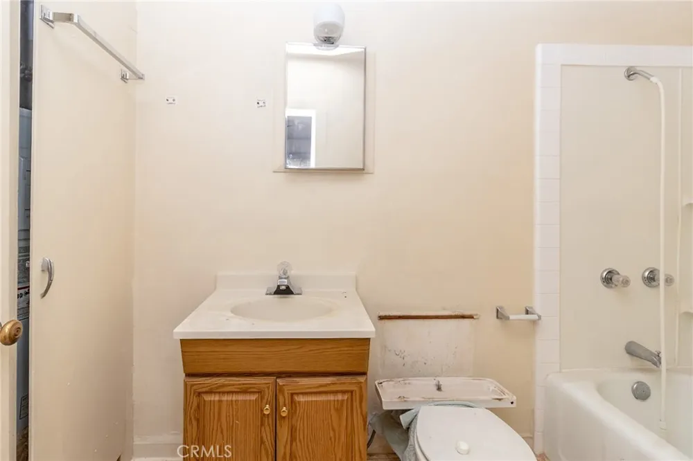 630 Acoma Street Needles, CA 92363