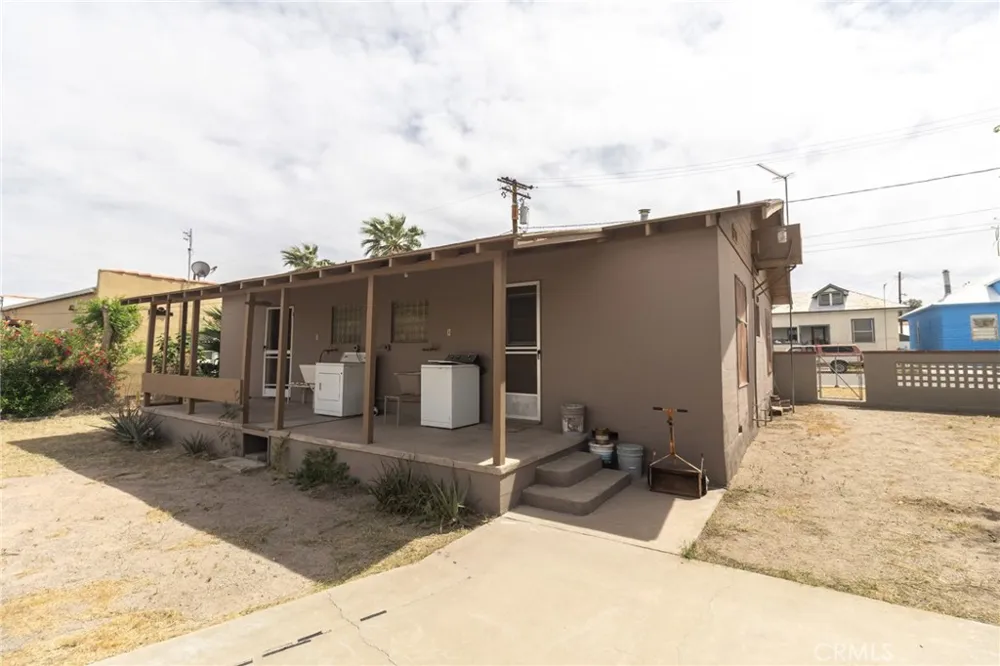 630 Acoma Street Needles, CA 92363
