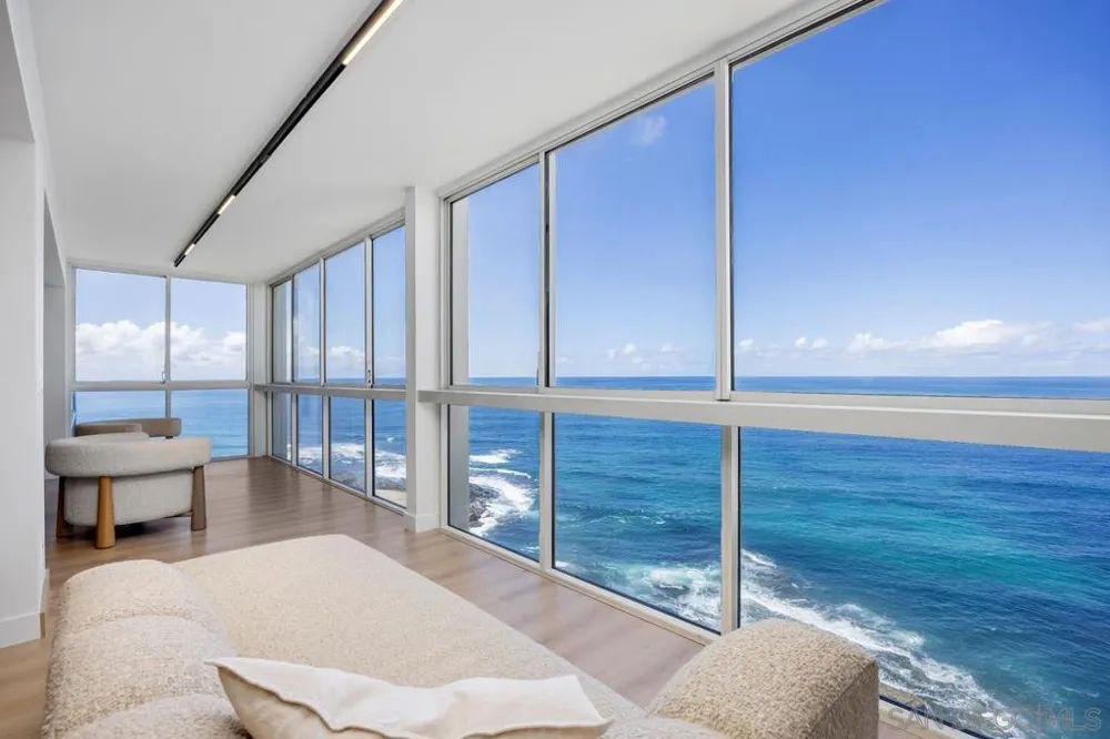 939 Coast #17D La Jolla, CA 92037