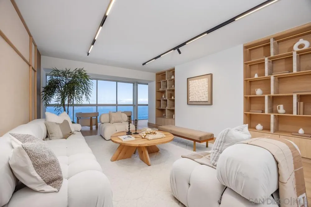 939 Coast #17D La Jolla, CA 92037