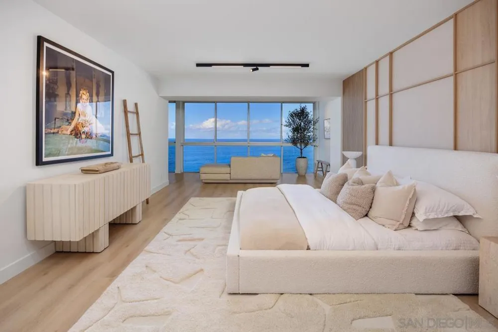 939 Coast #17D La Jolla, CA 92037