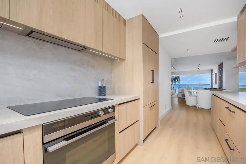 939 Coast #17D La Jolla, CA 92037