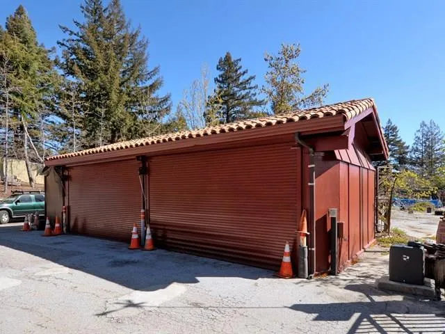 22990 Santa Cruz Highway 17 Los Gatos, CA 95033