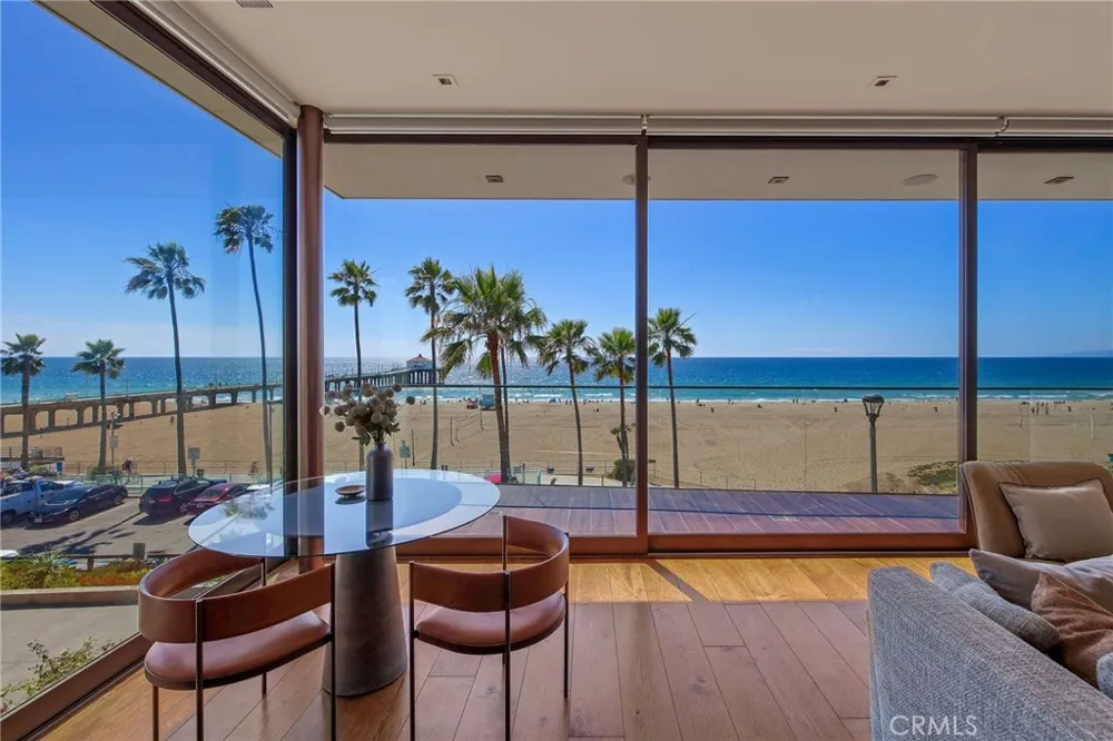 1204 The Strand Manhattan Beach, CA 90266