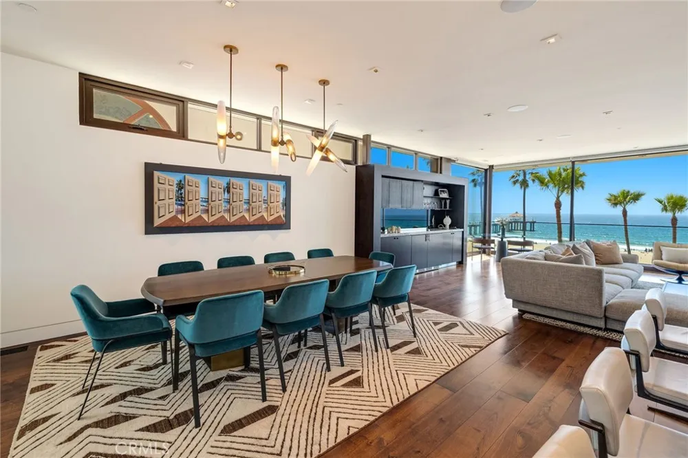 1204 The Strand Manhattan Beach, CA 90266