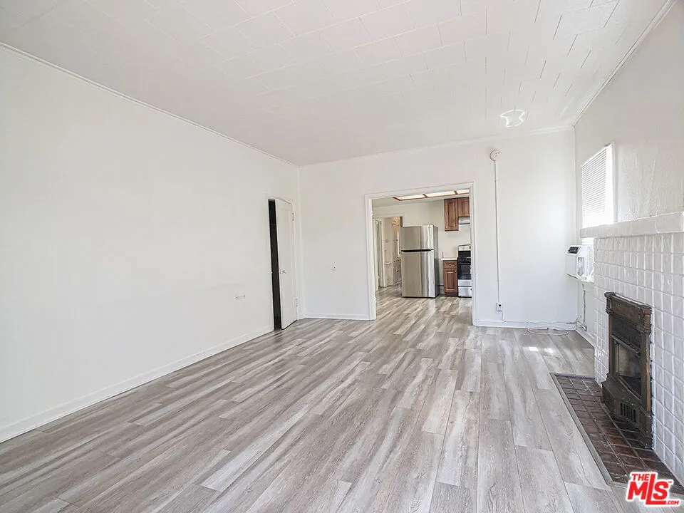 336 S Wilton Place #338 Los Angeles, CA 90020