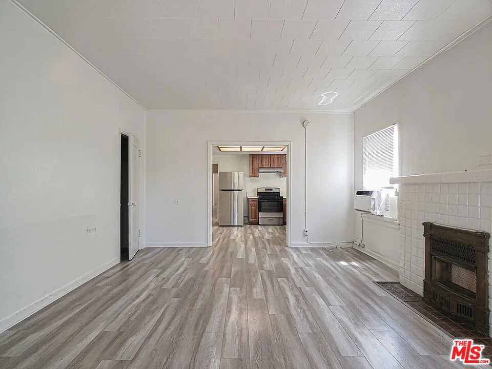 336 S Wilton Place #338 Los Angeles, CA 90020