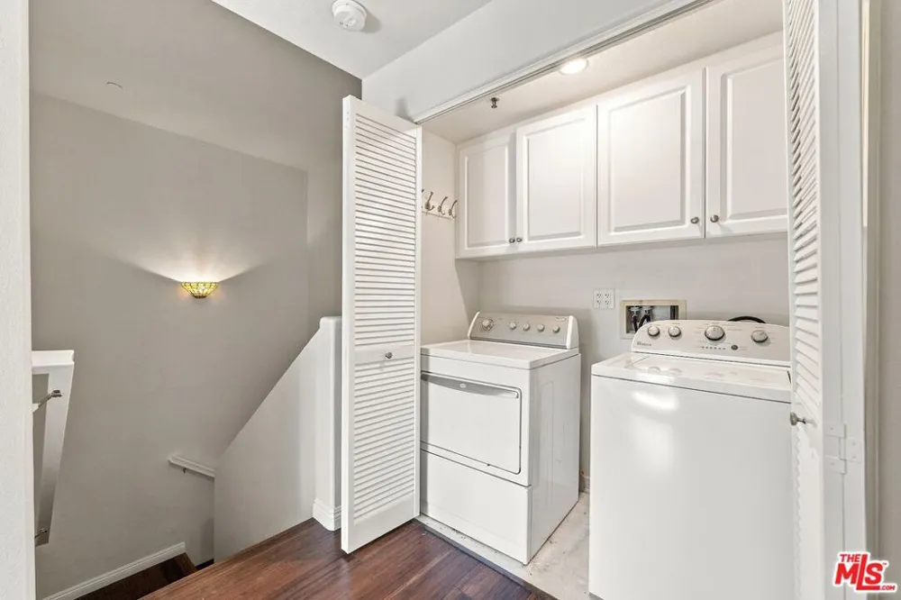 13080 Pacific #111 Playa Vista, CA 90094
