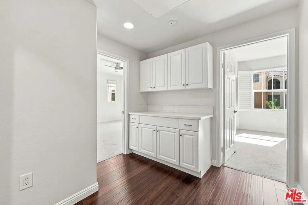 13080 Pacific #111 Playa Vista, CA 90094