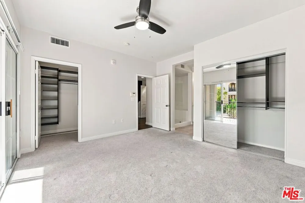 13080 Pacific #111 Playa Vista, CA 90094
