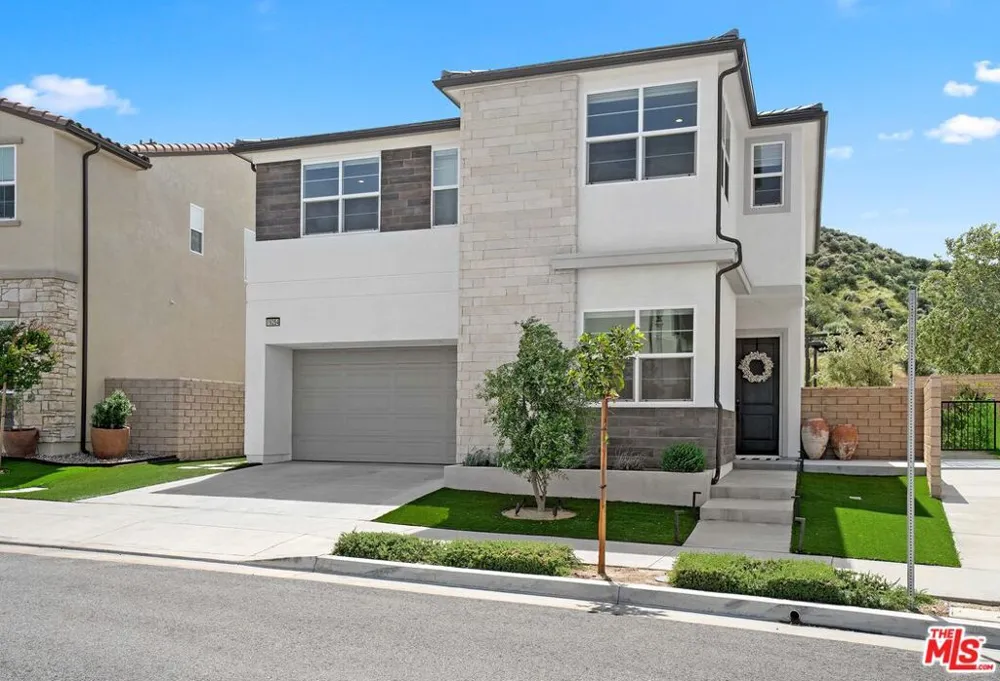 19254 Blackthorn Drive Santa Clarita, CA 91351