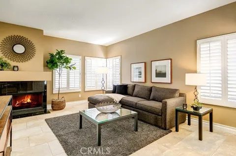 2439 Paseo Circulo