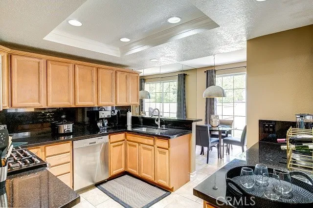 2439 Paseo Circulo Tustin, CA 92782