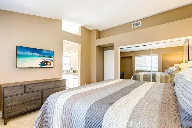 2439 Paseo Circulo Tustin, CA 92782