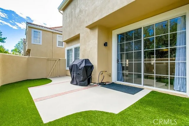 2439 Paseo Circulo Tustin, CA 92782