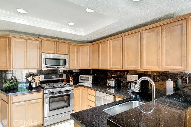 2439 Paseo Circulo Tustin, CA 92782