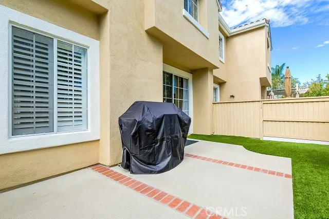 2439 Paseo Circulo Tustin, CA 92782