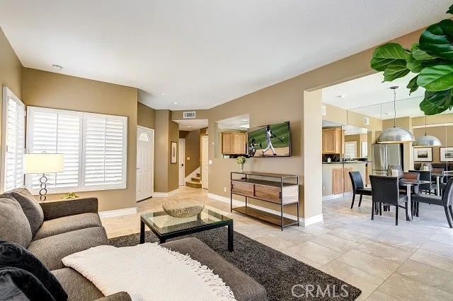 2439 Paseo Circulo Tustin, CA 92782