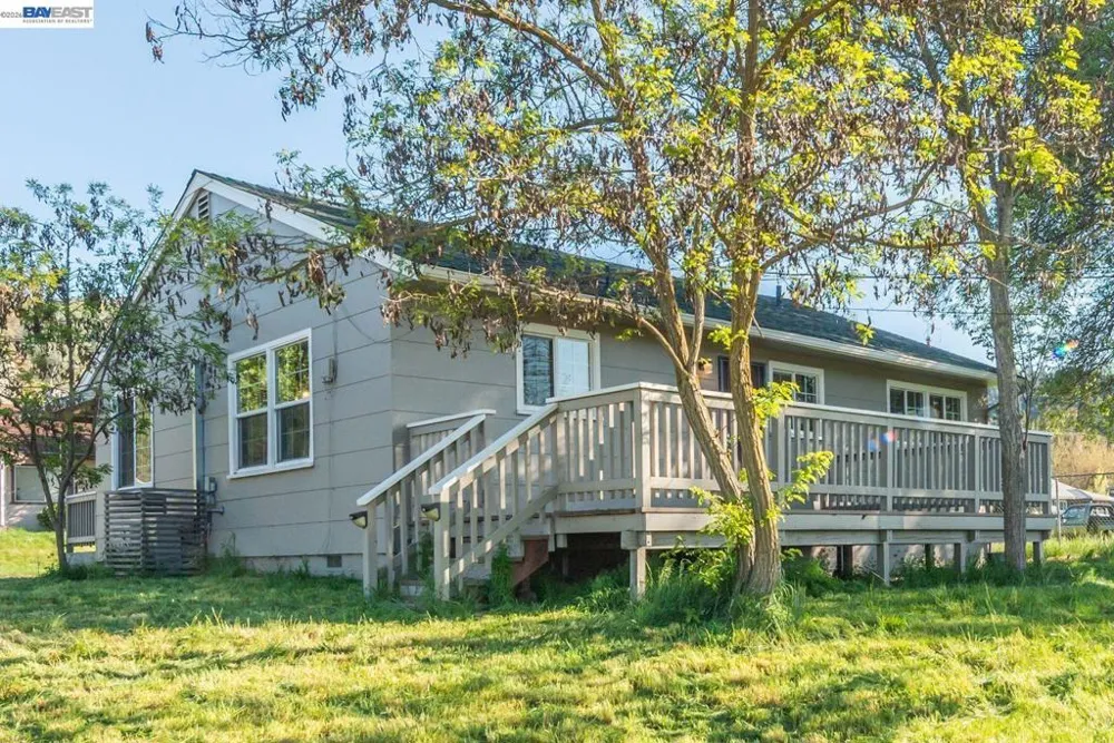 293 First Ave Lewiston, CA 96052