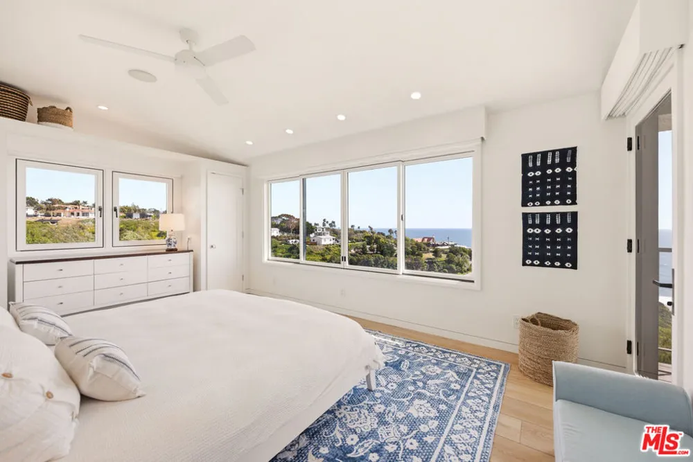 6817 Seawatch Lane Malibu, CA 90265
