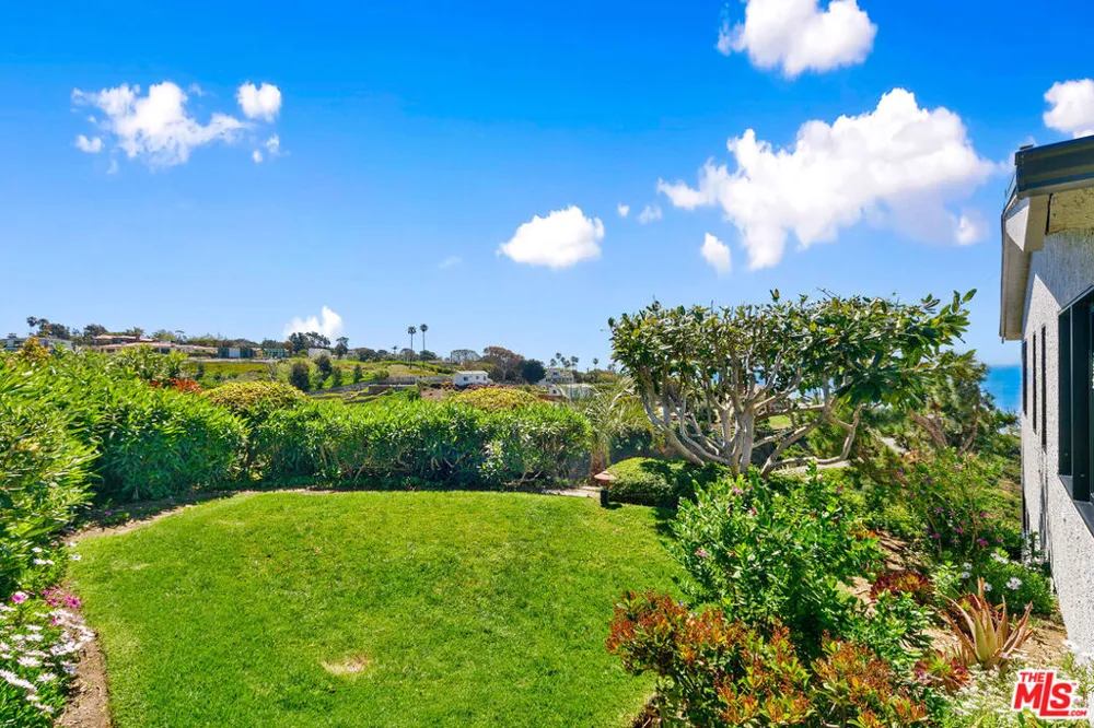 6817 Seawatch Lane Malibu, CA 90265