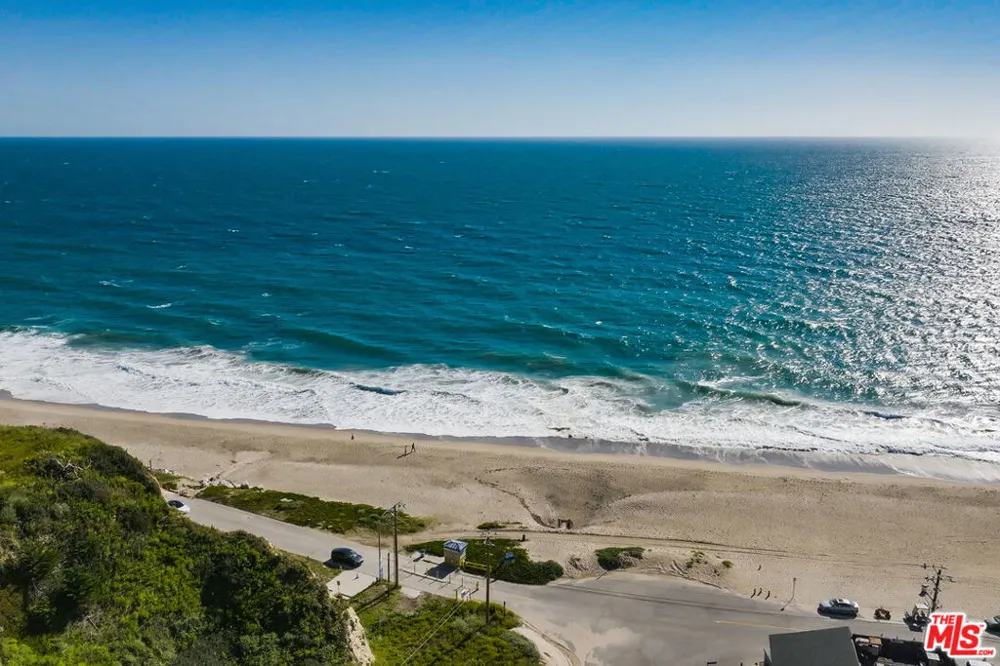 6817 Seawatch Lane Malibu, CA 90265